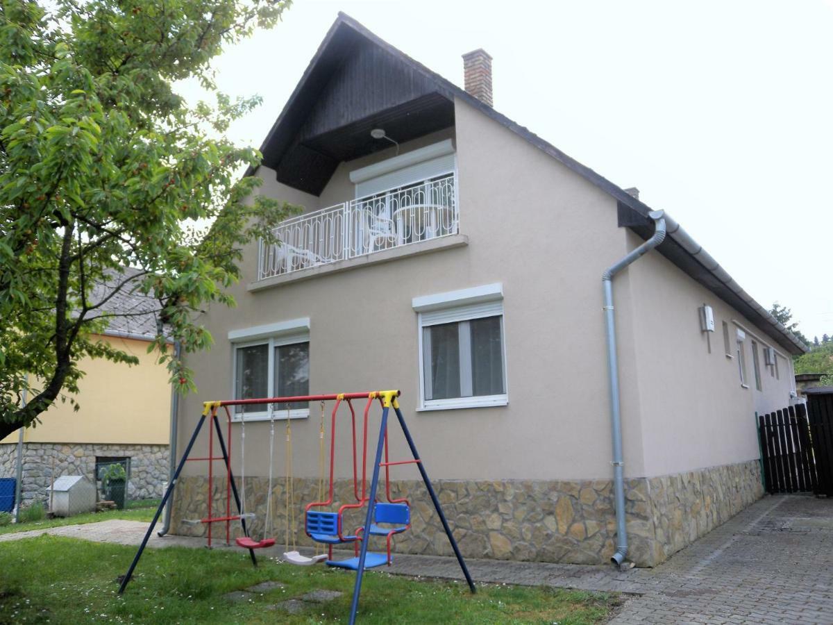 Holiday Home In Fonyod/Balaton 38001 Exteriör bild